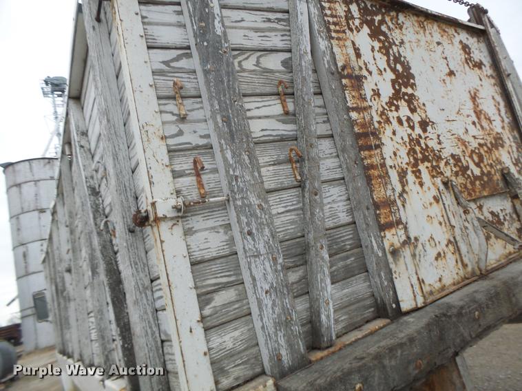 image for item DA9437 1979 Chevrolet C70 grain truck