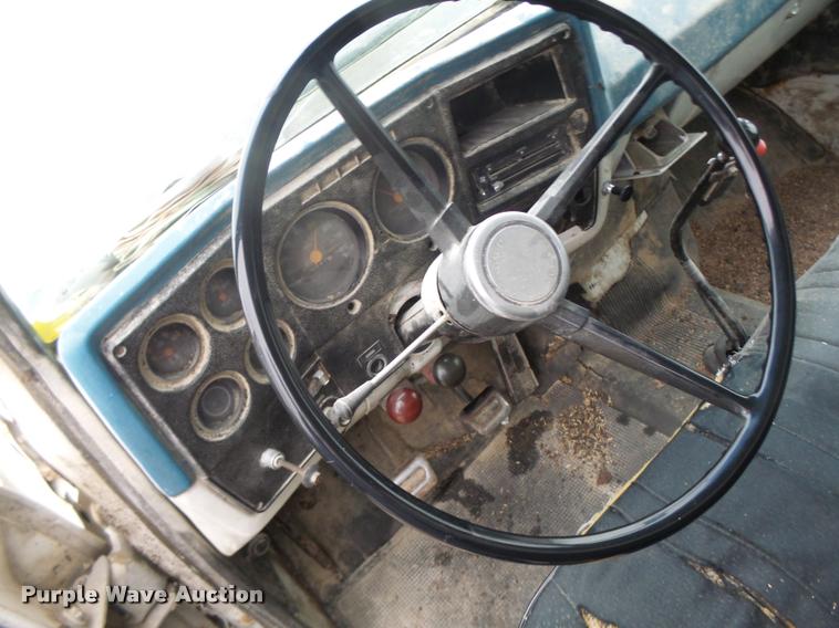 image for item DA9437 1979 Chevrolet C70 grain truck