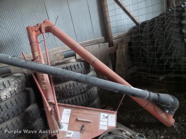 image for item DA9438 Westfield seed auger