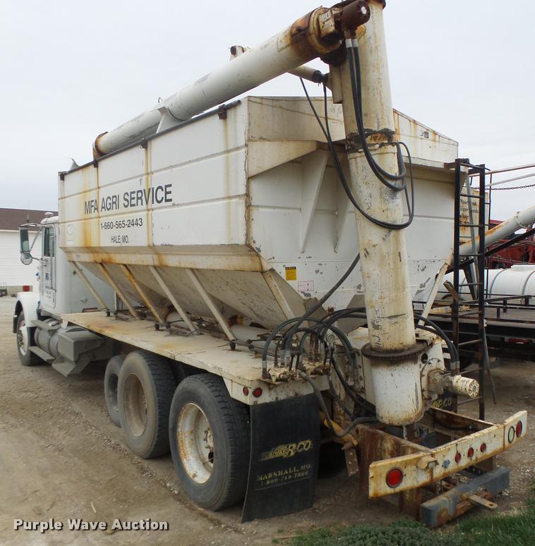 image for item DA9440 1991 International 9300 seed tender truck