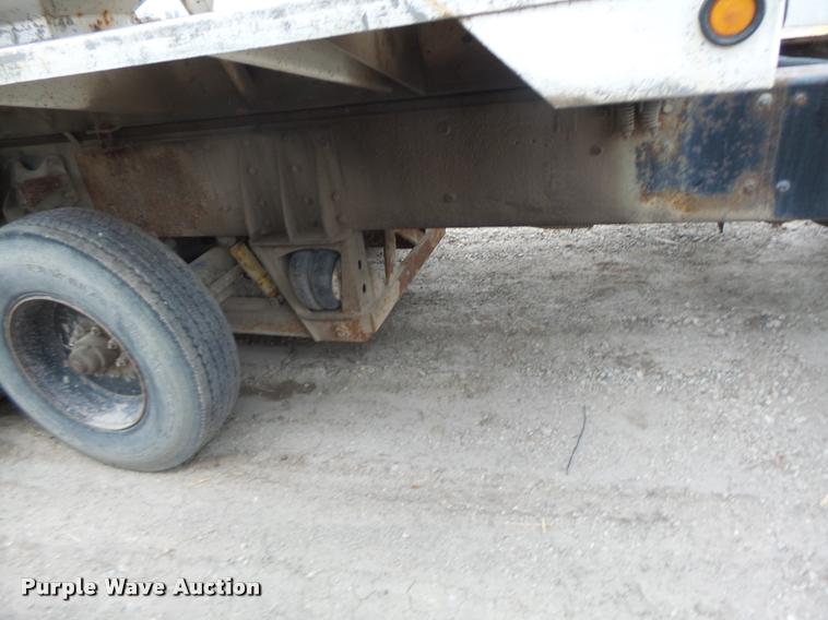 image for item DA9440 1991 International 9300 seed tender truck