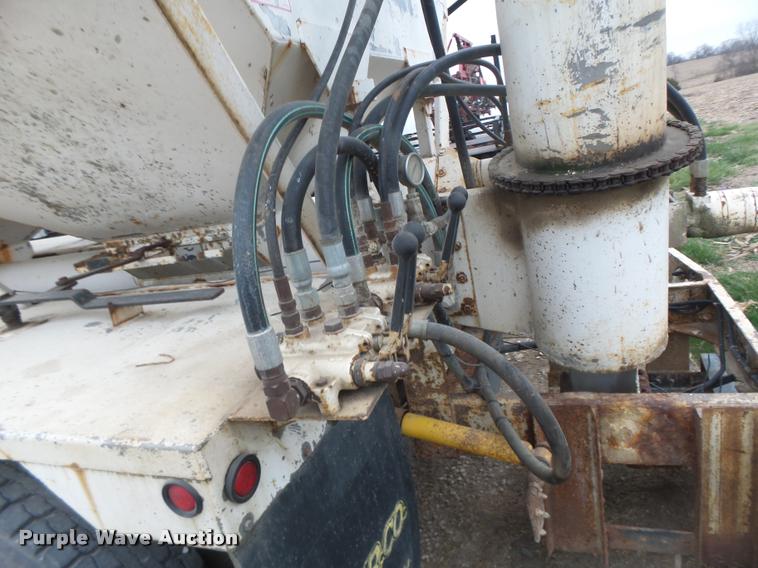 image for item DA9440 1991 International 9300 seed tender truck