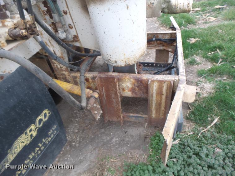 image for item DA9440 1991 International 9300 seed tender truck