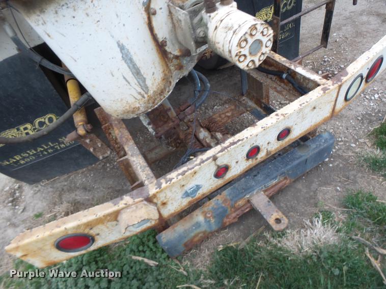 image for item DA9440 1991 International 9300 seed tender truck