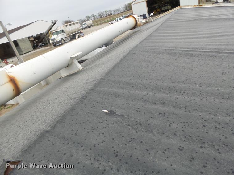 image for item DA9440 1991 International 9300 seed tender truck