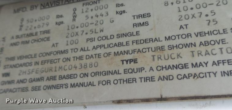 image for item DA9440 1991 International 9300 seed tender truck