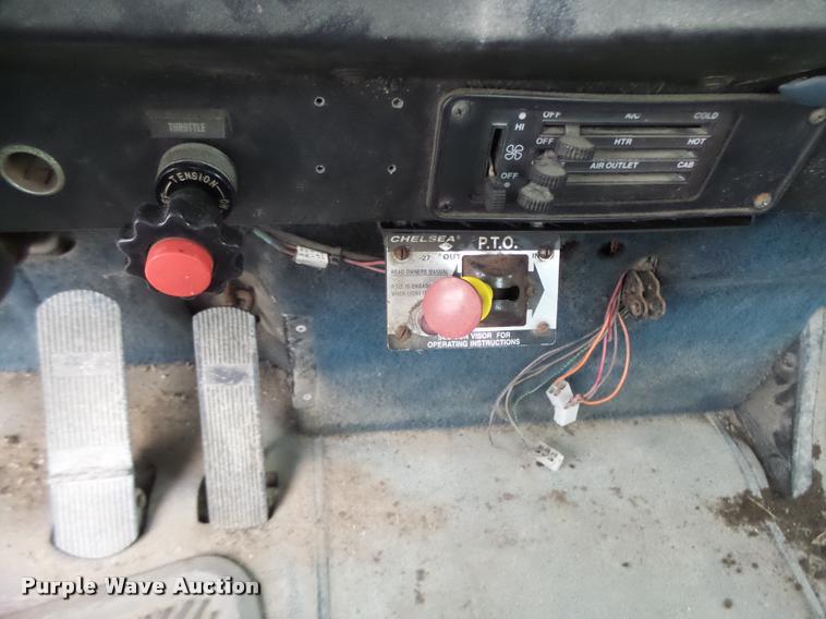 image for item DA9440 1991 International 9300 seed tender truck