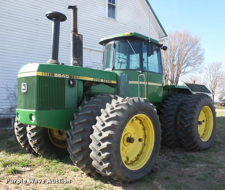 image for item DB0519 1981 John Deere 8640 4WD tractor