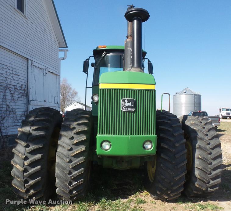 image for item DB0519 1981 John Deere 8640 4WD tractor