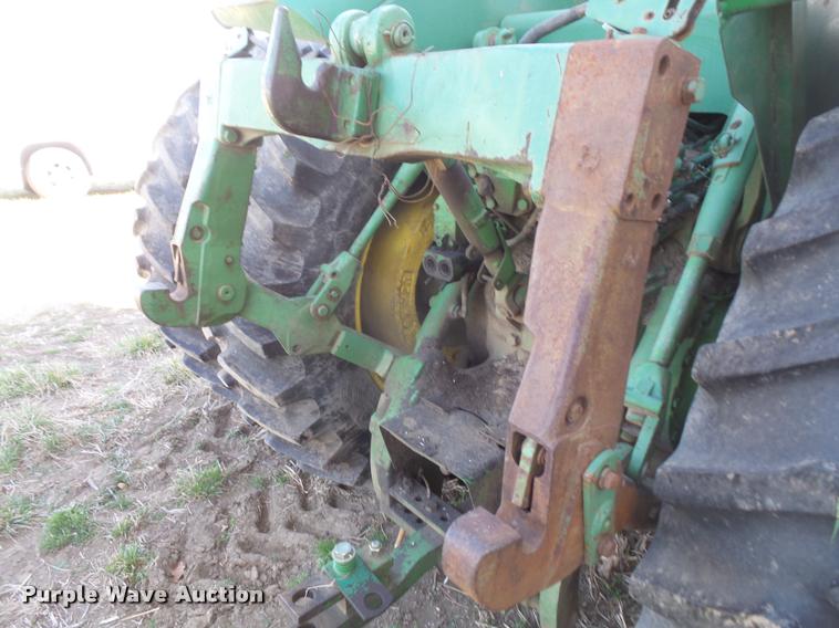 image for item DB0519 1981 John Deere 8640 4WD tractor