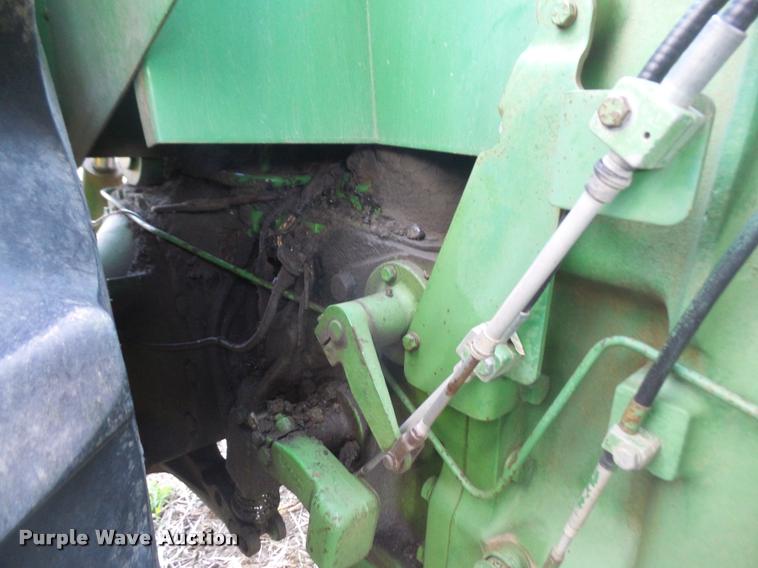 image for item DB0519 1981 John Deere 8640 4WD tractor