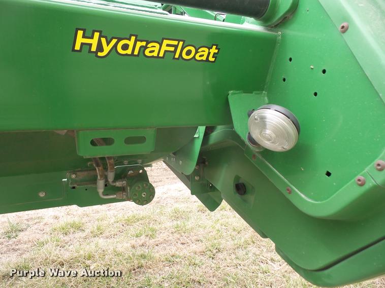 image for item DB0579 2014 John Deere 630D Hydrafloat draper head