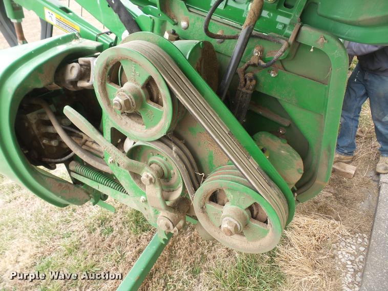 image for item DB0579 2014 John Deere 630D Hydrafloat draper head