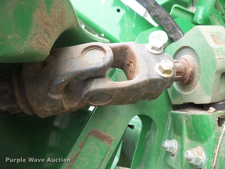 image for item DB0579 2014 John Deere 630D Hydrafloat draper head