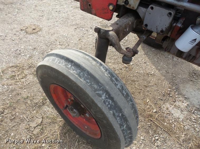 image for item DB0585 1975 Massey-Ferguson 175 tractor