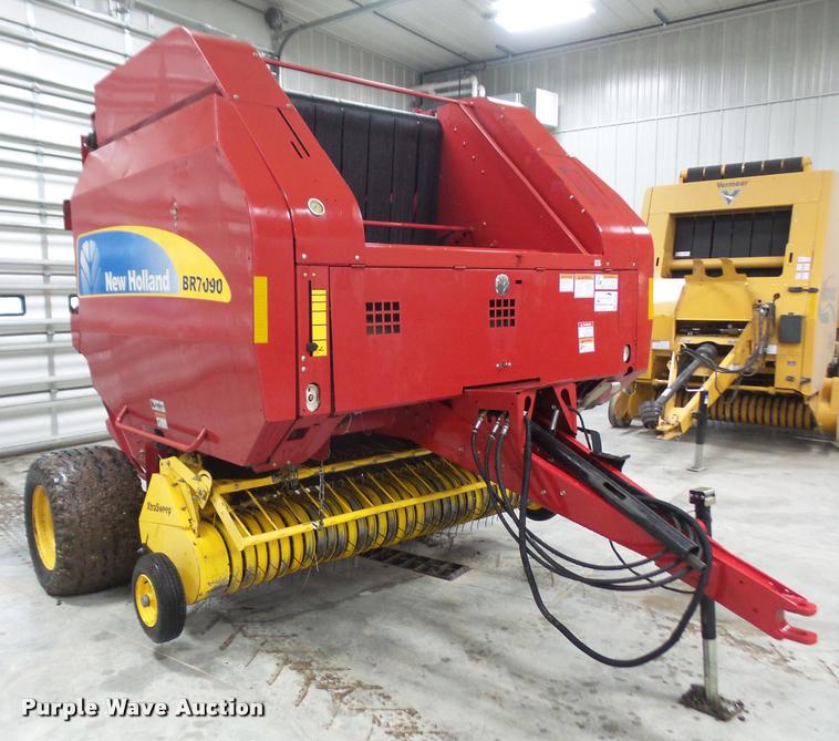 image for item DB0596 2008 New Holland BR7090 round baler