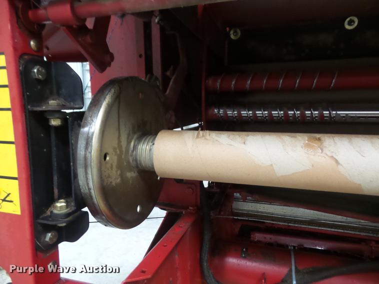 image for item DB0596 2008 New Holland BR7090 round baler