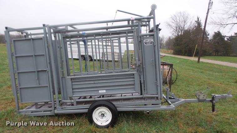 image for item DB0601 Pearson cattle chute