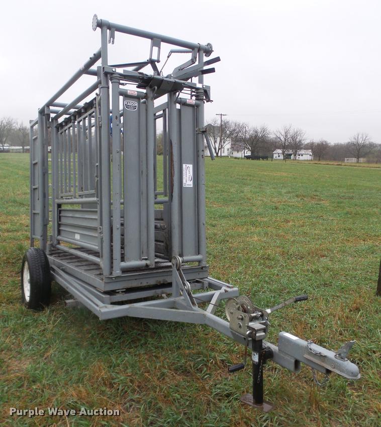 image for item DB0601 Pearson cattle chute