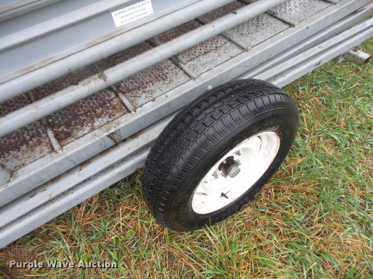 image for item DB0601 Pearson cattle chute