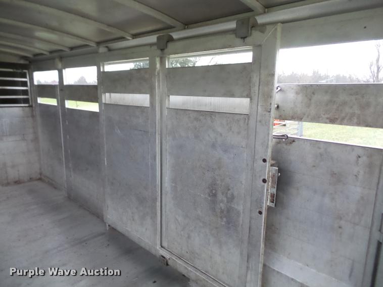 image for item DB0602 1999 Hillsboro Endura livestock trailer