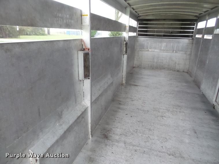 image for item DB0602 1999 Hillsboro Endura livestock trailer