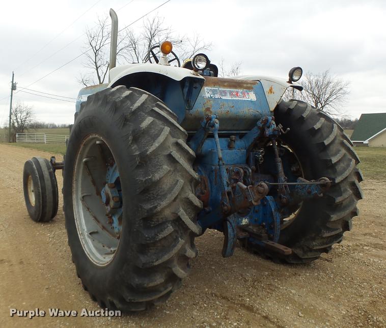 image for item DB1288 Ford 8000 tractor