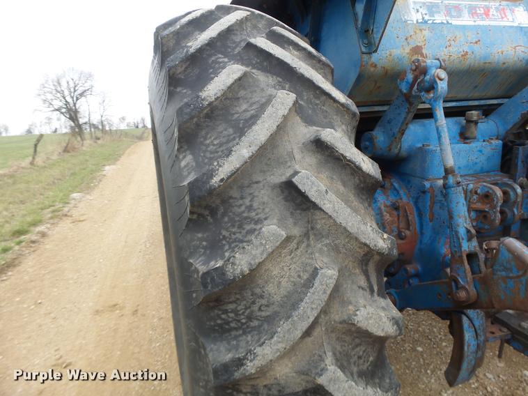 image for item DB1288 Ford 8000 tractor