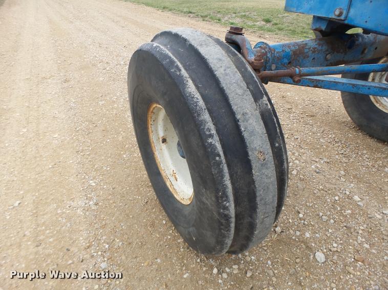 image for item DB1288 Ford 8000 tractor