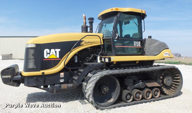 image for item DB1292 2000 Caterpillar Challenger 85E tractor