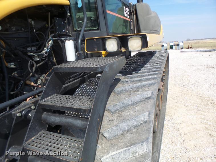 image for item DB1292 2000 Caterpillar Challenger 85E tractor