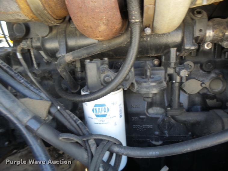 image for item DB1292 2000 Caterpillar Challenger 85E tractor