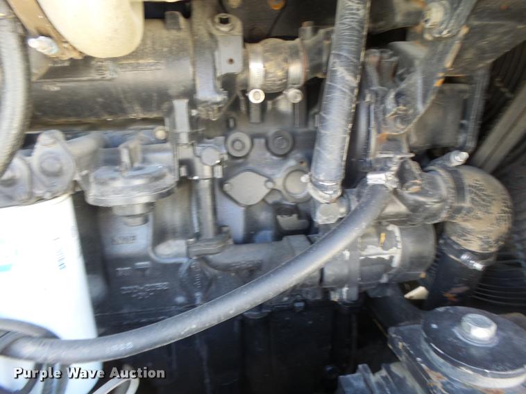 image for item DB1292 2000 Caterpillar Challenger 85E tractor