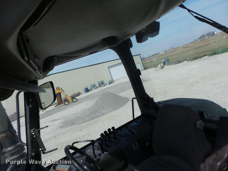 image for item DB1292 2000 Caterpillar Challenger 85E tractor