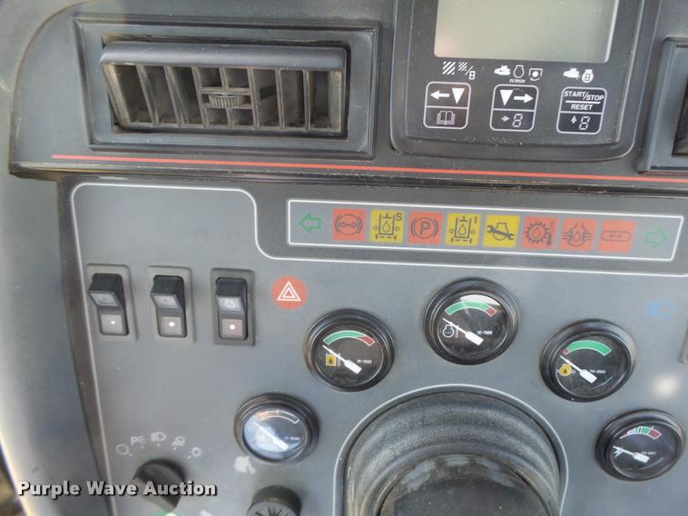 image for item DB1292 2000 Caterpillar Challenger 85E tractor