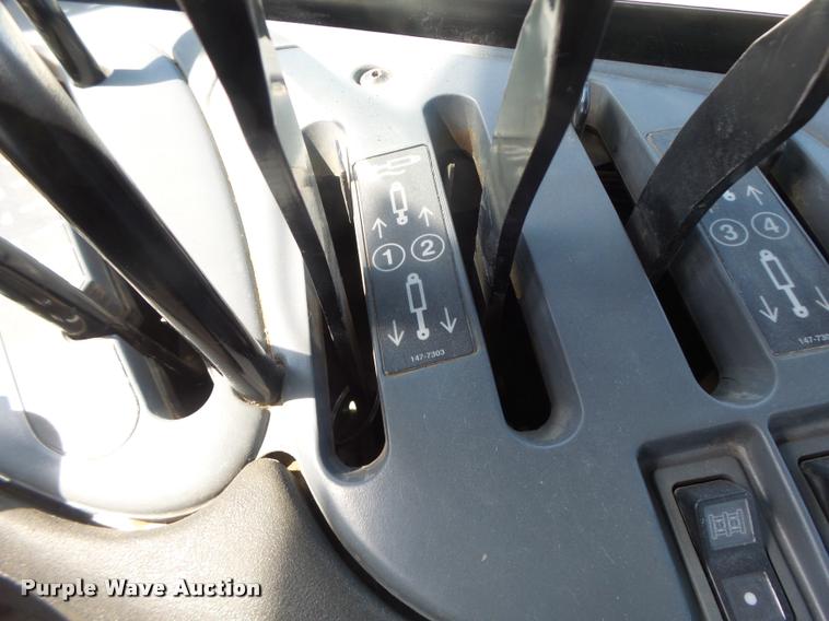 image for item DB1292 2000 Caterpillar Challenger 85E tractor