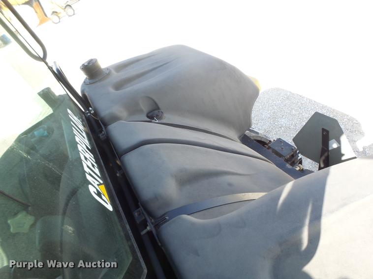 image for item DB1292 2000 Caterpillar Challenger 85E tractor