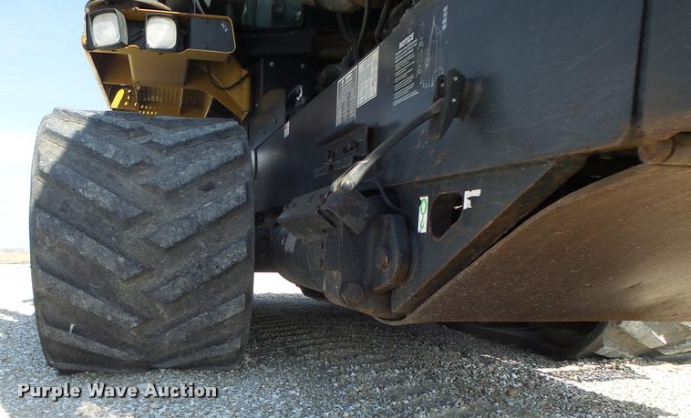 image for item DB1292 2000 Caterpillar Challenger 85E tractor