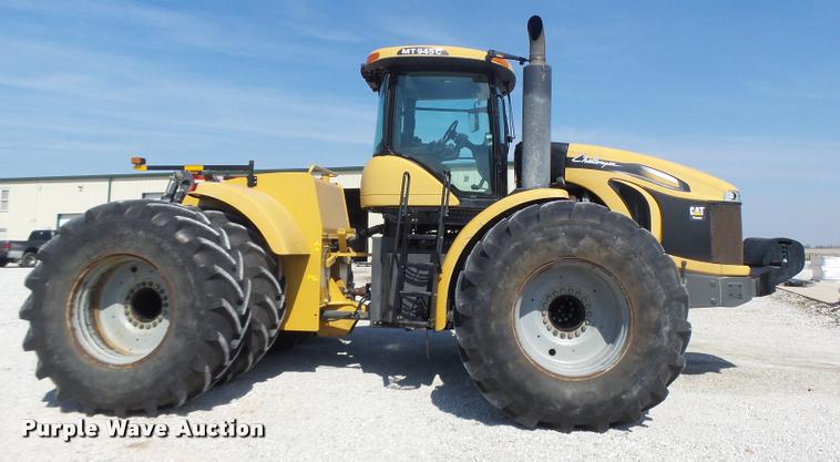 image for item DB1294 2011 Challenger MT945C 4WD tractor