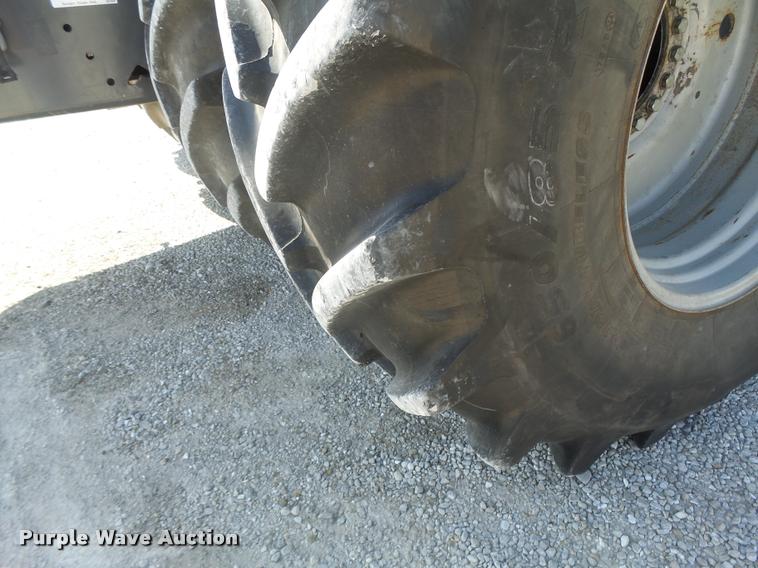 image for item DB1294 2011 Challenger MT945C 4WD tractor