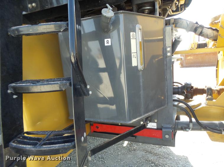 image for item DB1294 2011 Challenger MT945C 4WD tractor