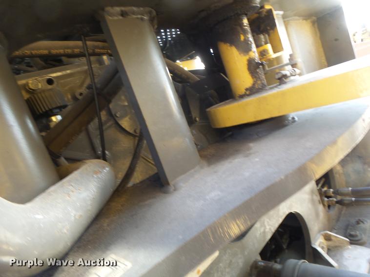 image for item DB1294 2011 Challenger MT945C 4WD tractor