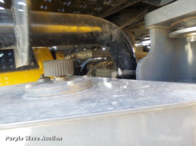 image for item DB1294 2011 Challenger MT945C 4WD tractor