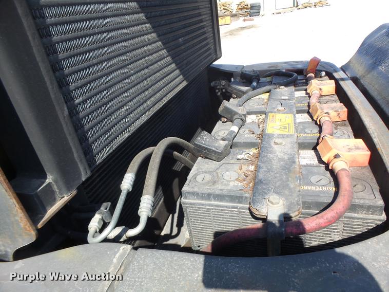 image for item DB1294 2011 Challenger MT945C 4WD tractor