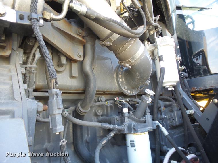 image for item DB1294 2011 Challenger MT945C 4WD tractor