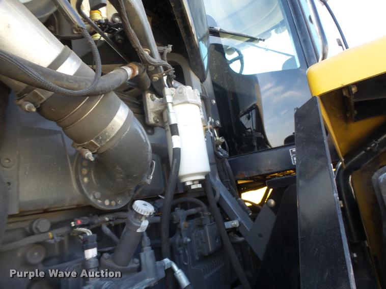 image for item DB1294 2011 Challenger MT945C 4WD tractor