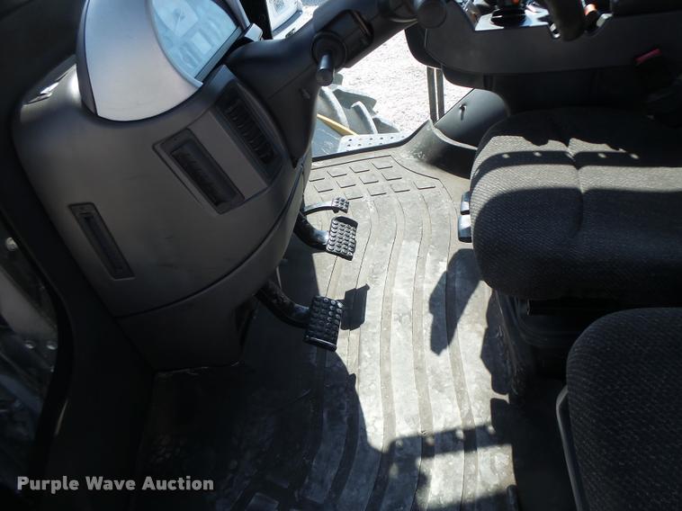 image for item DB1294 2011 Challenger MT945C 4WD tractor