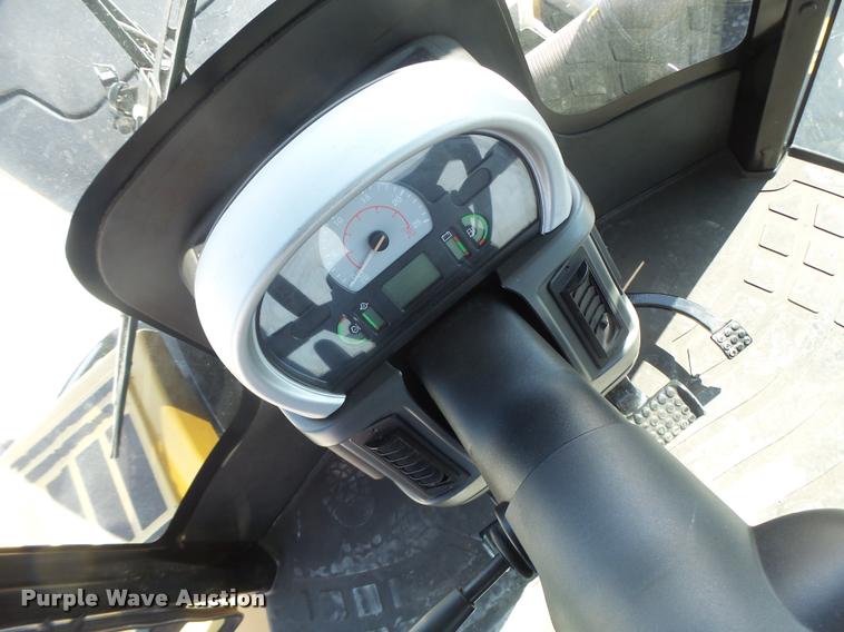 image for item DB1294 2011 Challenger MT945C 4WD tractor