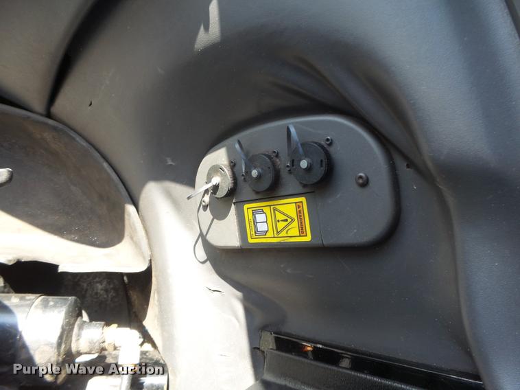 image for item DB1294 2011 Challenger MT945C 4WD tractor