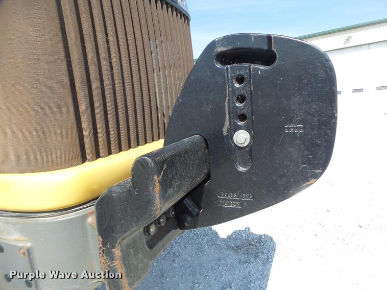 image for item DB1295 2011 Challenger MT945C 4WD tractor